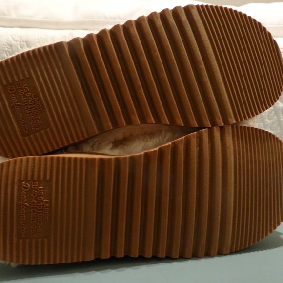 Dearfoams Cozy Bootie Slippers - Picture 7 of 7